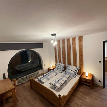 Fewo Bay Schwaebeleholz Mit 2 Schlafzimmern Sonthofen Luaran gambar